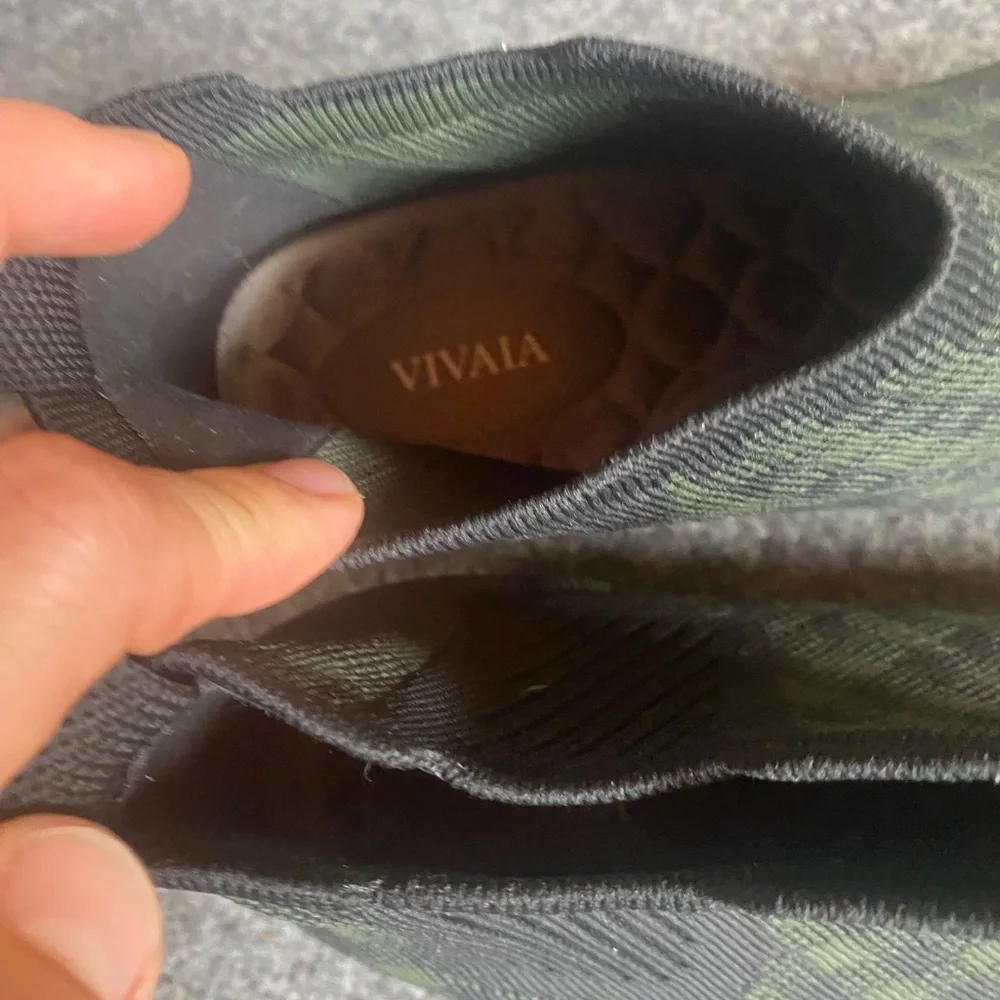 Vivaia Square-Toe Slip-On green black plaid Chelsea Boots (Ryan)